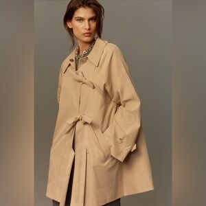 Maeve bow trench. Excellent condition